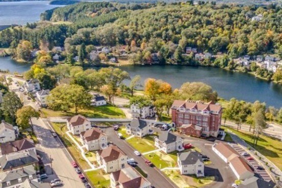 Aerial View - 80 Oak St