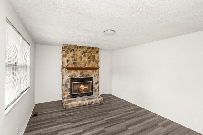 Photo - 304 Sunset Trail House