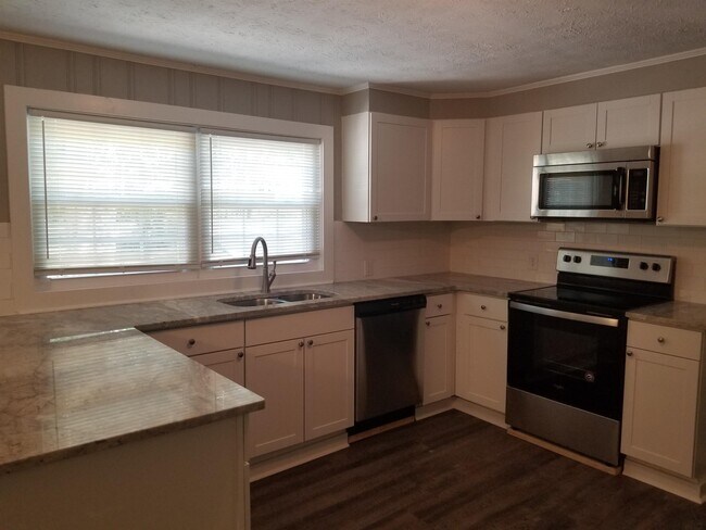 Foto del edificio - 1591 Ruth Jackson Rd