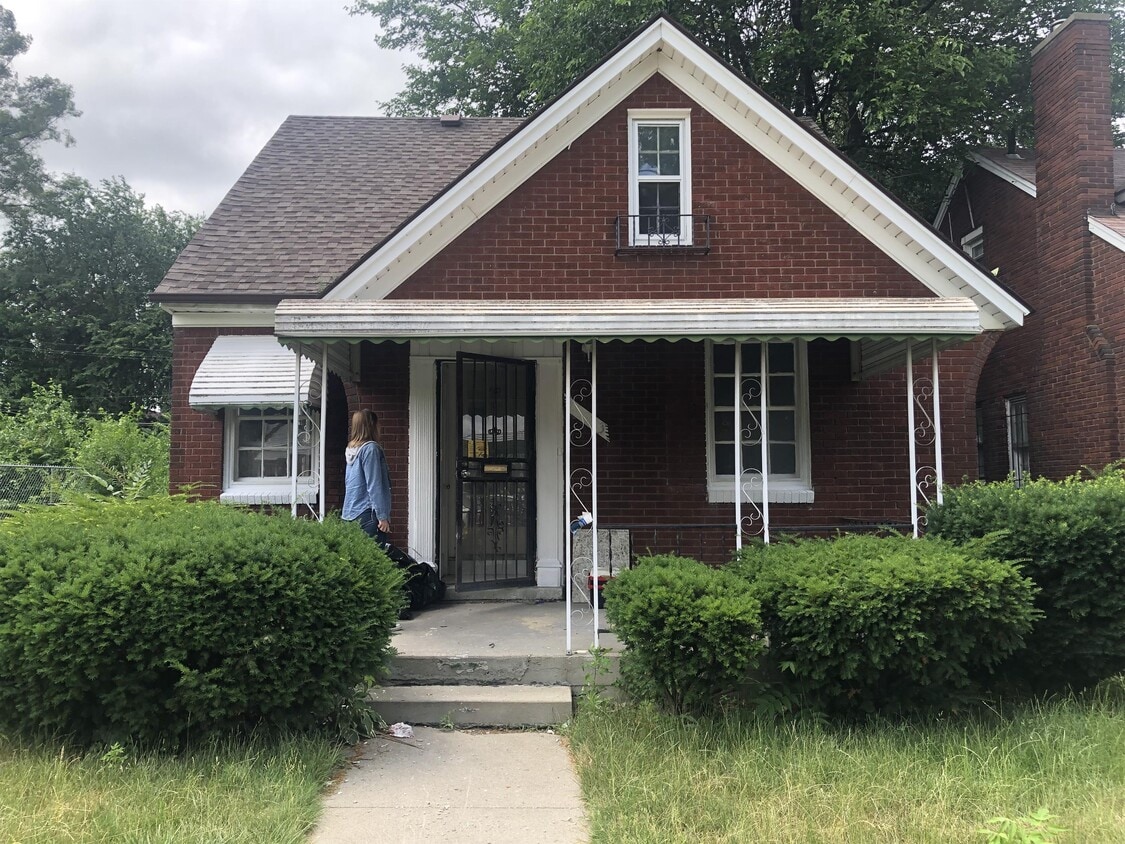 16903 Birwood St, Detroit, MI 48221 House Rental in Detroit, MI