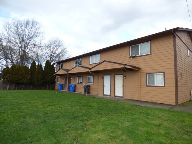 Foto del edificio - Rent Special: 1/2 Off May's Rent - 2 bed Townhome