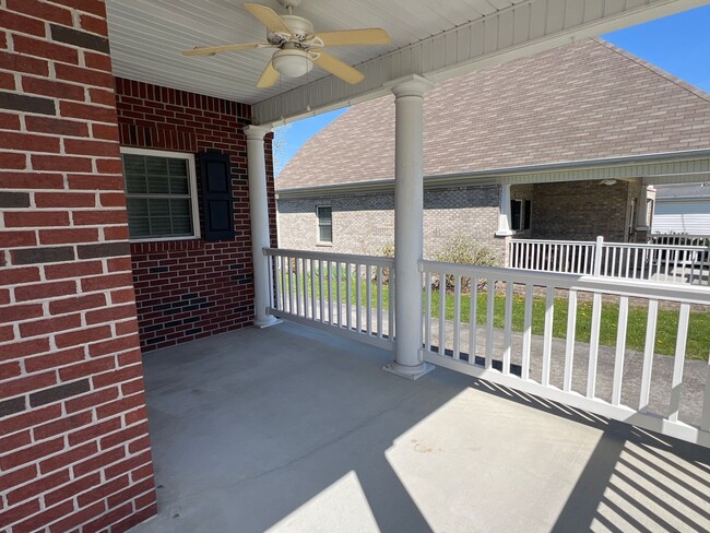 Foto del edificio - Beautiful home nestled in Kingsport