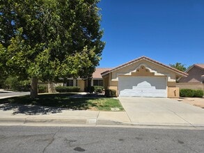 Building Photo - 4375 Portola Dr