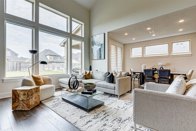 Foto del edificio - 705 Serenity View Ln