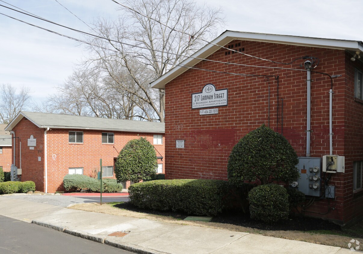 Foto del edificio - 217-235 Lampkin St