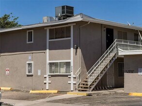Building Photo - 304 Orland St