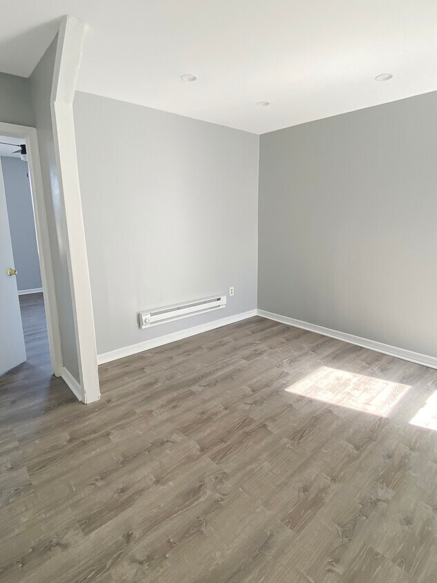 758 S 52nd St Unit 2, Philadelphia, PA 19143 758 S 52nd St