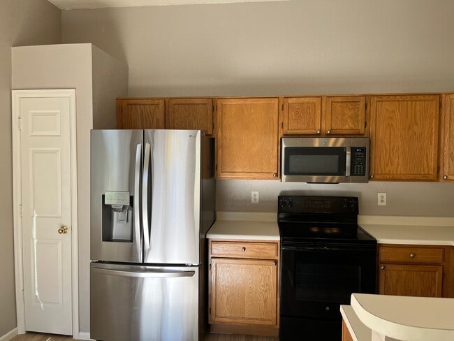 Building Photo - 12796 E Wyoming Pl