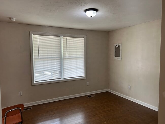 bedroom 1 - 30 Nicholas Dr