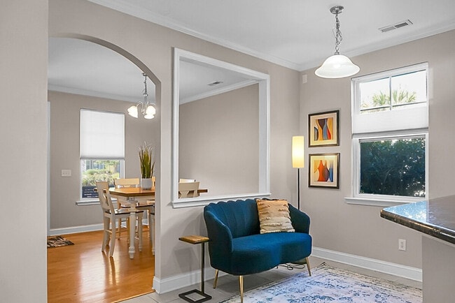 Building Photo - 1519 Thoroughbred Blvd