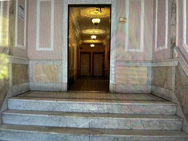 Foto del edificio - 42 Van Wagenen Ave