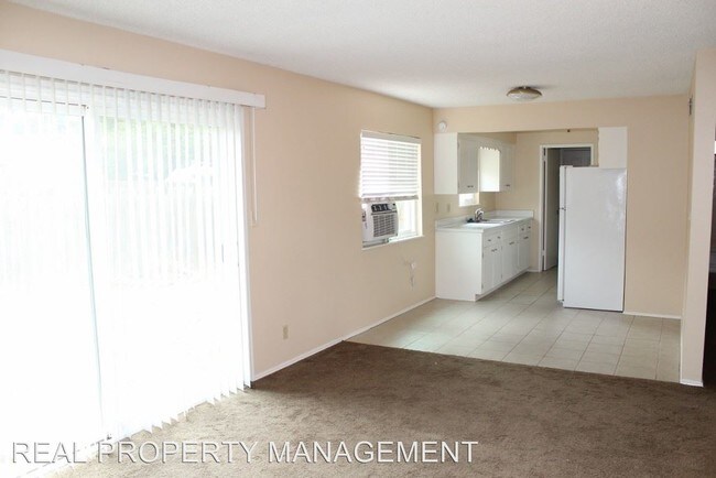Building Photo - 2 br, 1 bath House - 629 N. CITRUS AVENUE