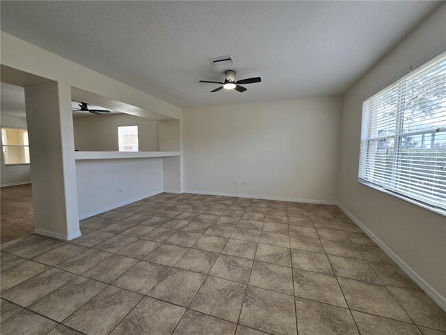 Building Photo - 6889 Lake Eaglebrooke Dr