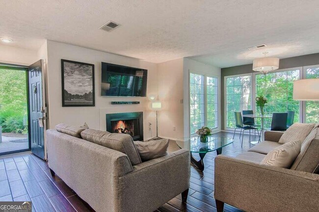 Foto del edificio - 501 Countryside Pl