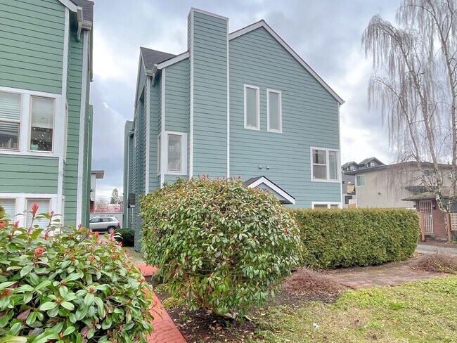 Photo - 32-6442 Apartment