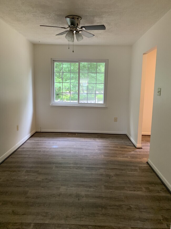 Foto del edificio - Three Bedroom Townhome in Severn