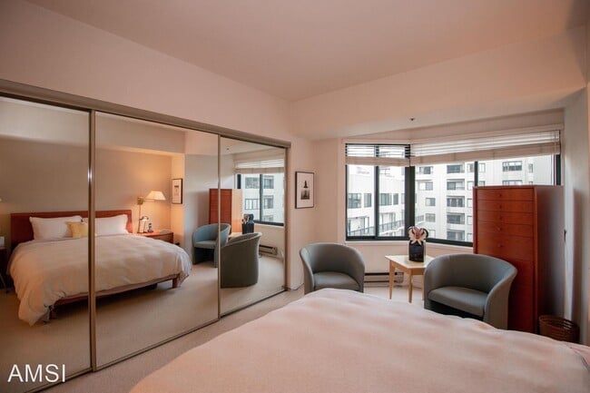 Building Photo - 2 br, 2 bath House - 601 Van Ness Ave #425