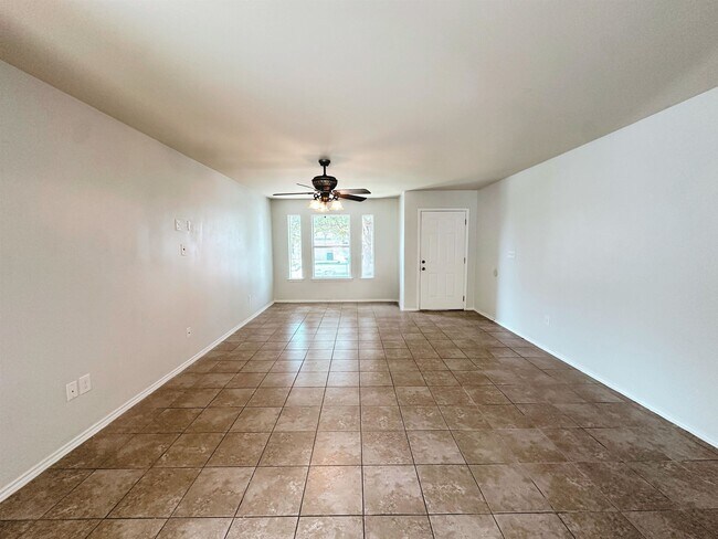 Foto del edificio - 5516 Lost Hills Trail