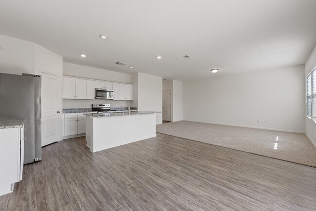 Building Photo - 19507 Cloudy Bay Dr