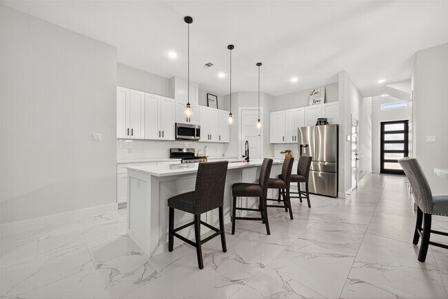 Foto del edificio - 7994 Kenton St