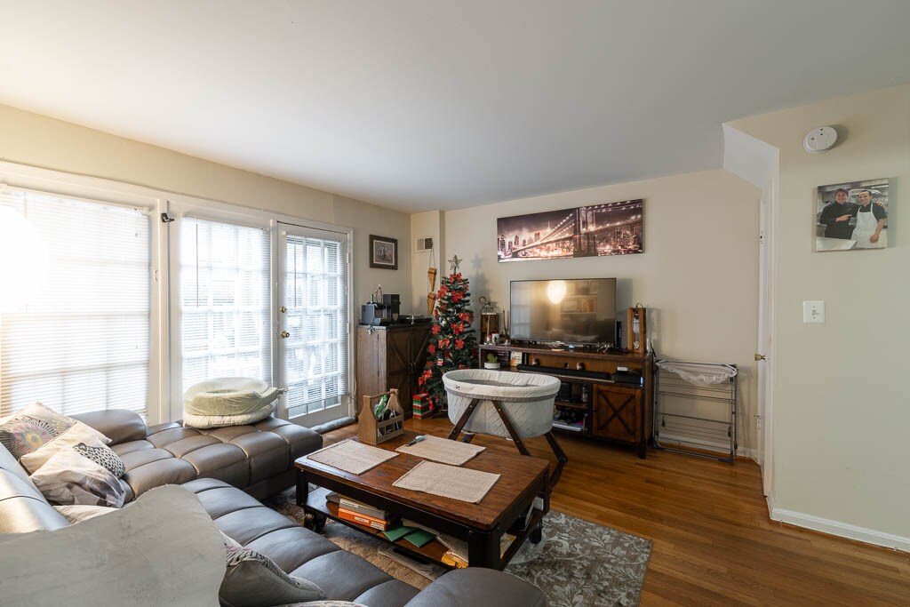 4450 MacArthur Blvd NW Unit 11A, Washington, DC 20007 Condo for Rent