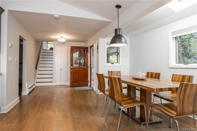 Building Photo - 59 Culross Dr