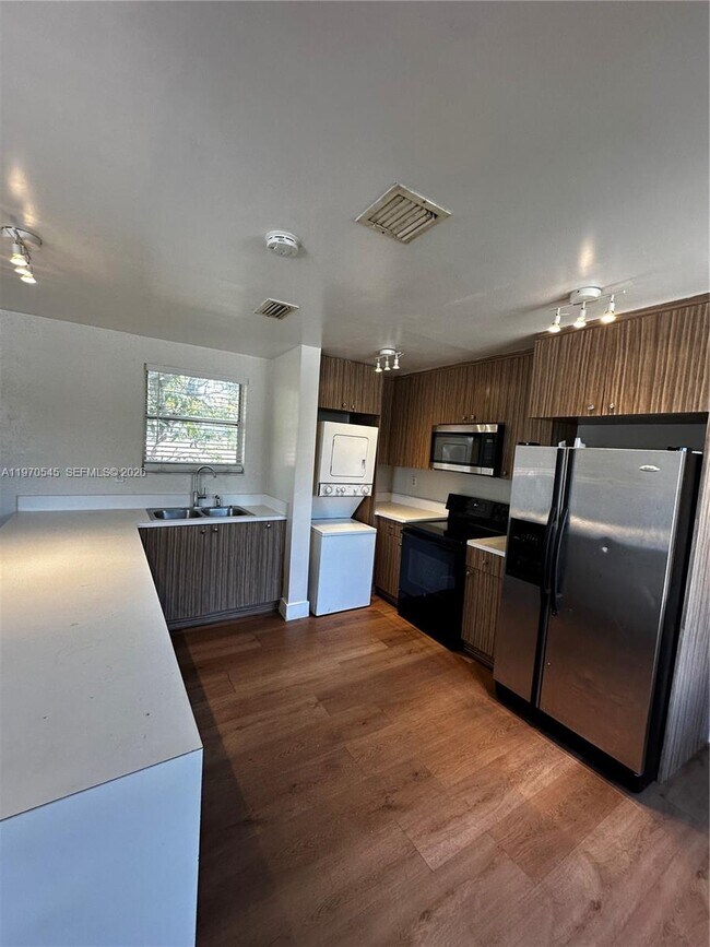 Foto del edificio - 5903 N Miami Ave