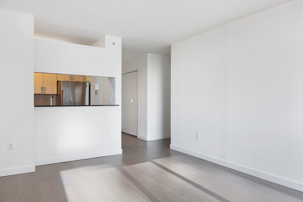 Foto principal - 571 10th Ave