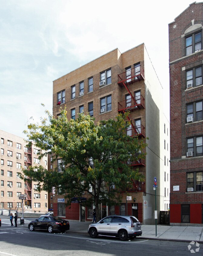 Primary Photo - 3050 Grand Concourse