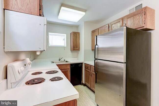 Foto del edificio - 1121 N Taylor St