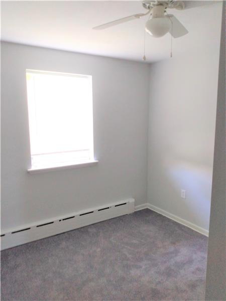 Building Photo - 475 Domino Ln