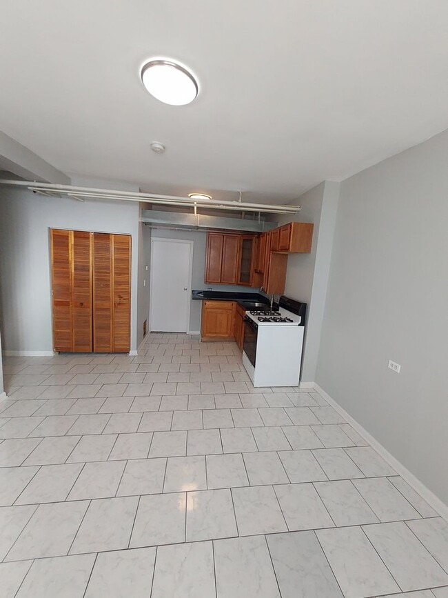 Foto del edificio - 1252 S Karlov Ave