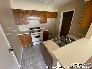 Building Photo - 516 Kellys Way