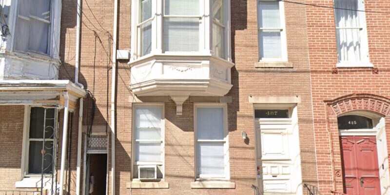 Primary Photo - 487 W King St