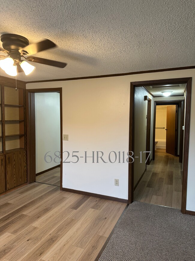Building Photo - 1736 Sunapple Way