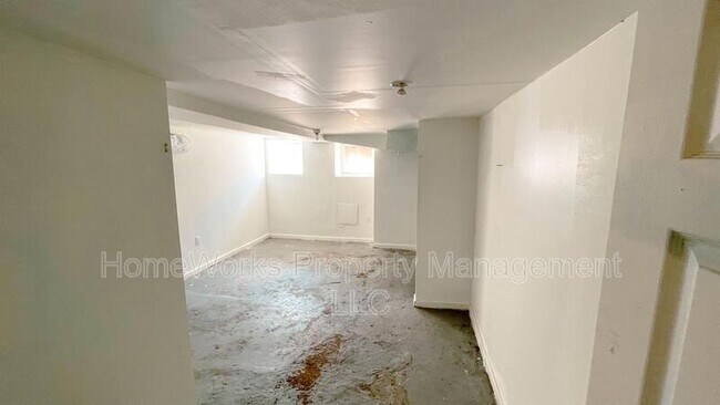 Foto del edificio - 317 S Mount St