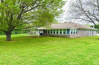 Building Photo - 1640 Culpepper Ln