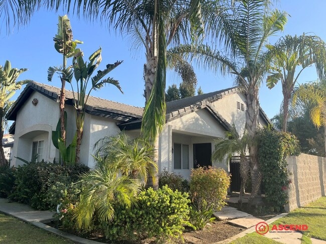 Foto del edificio - Stunning 4 Bedroom Home In Rosedale!