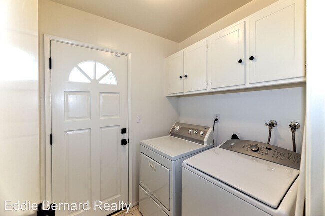 Foto del edificio - 4 br, 2 bath House - 17135 Tiara St.