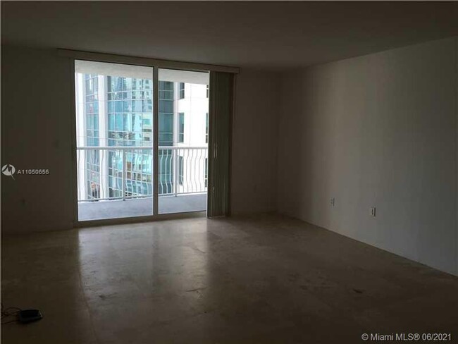 Building Photo - 1200 Brickell Bay Dr