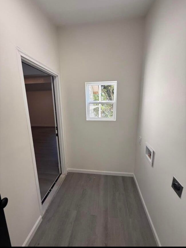 Building Photo - 722 Brawner St