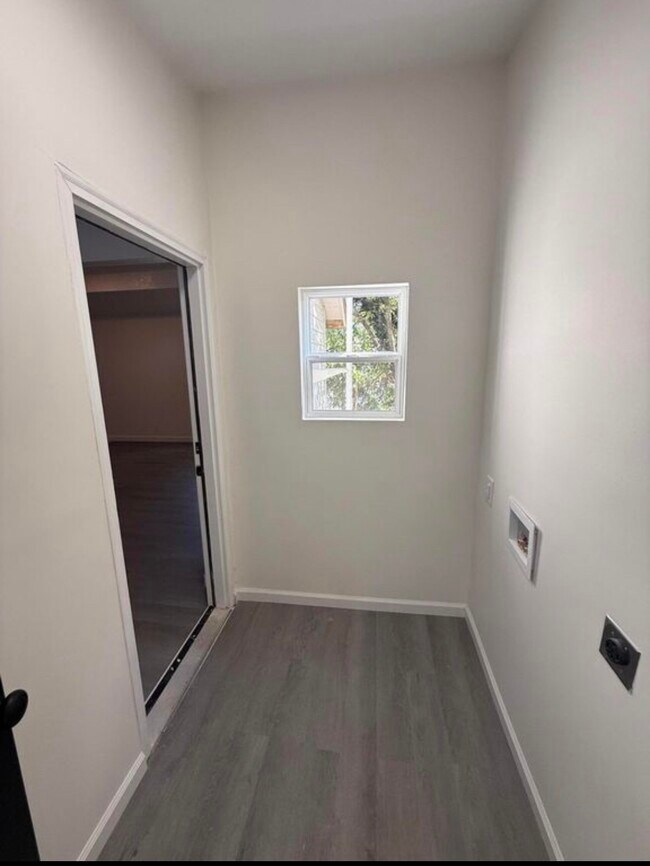 Foto del edificio - 722 Brawner St