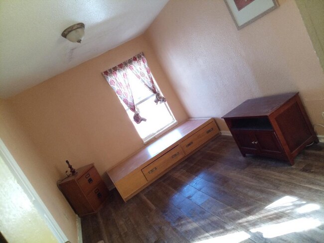 Foto del edificio - 1818 Hays St