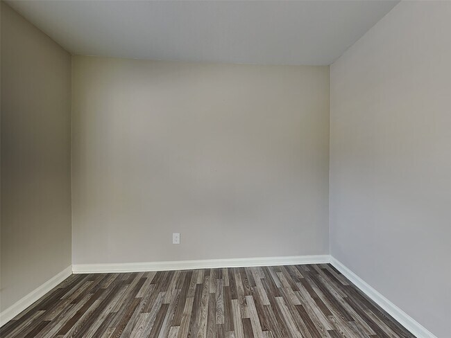 Foto del edificio - 16007 Brookford Dr