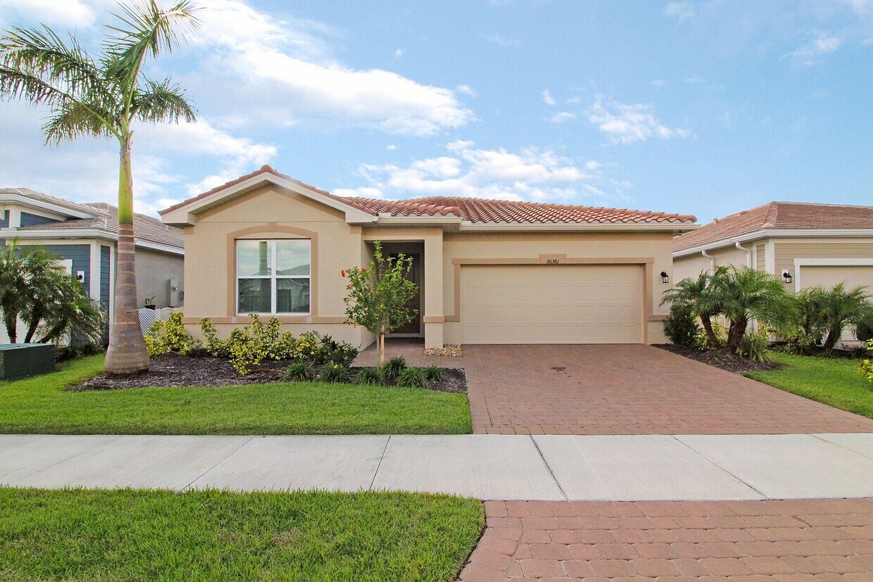 Foto principal - Renaissance Annual Home for Rent