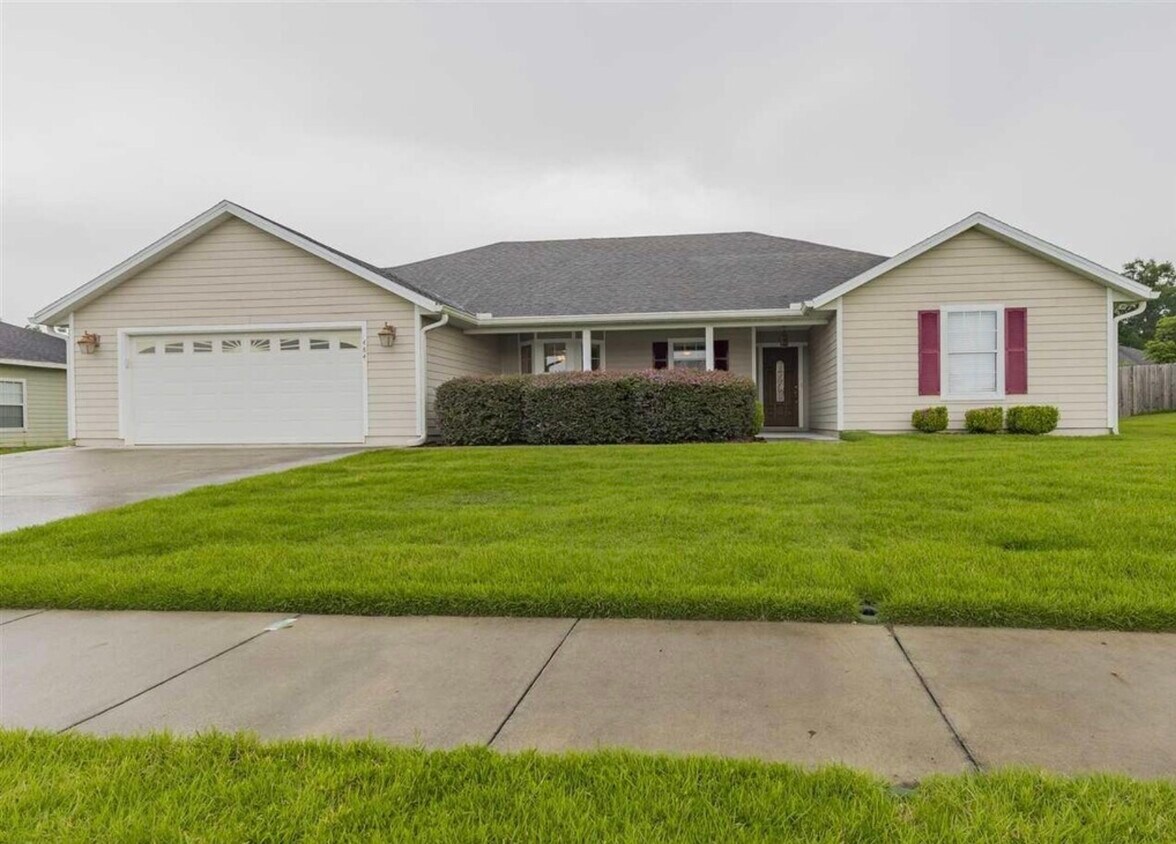 Foto principal - 484 NW 232nd Terrace