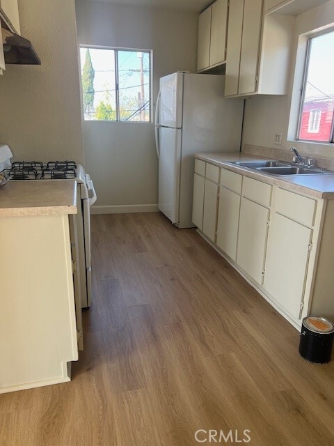 Foto del edificio - 2225 E 14th St