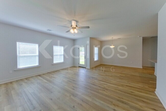 Building Photo - 7946 Hendrick Dr.