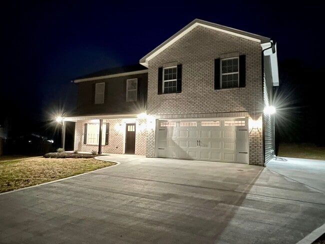 Foto del edificio - LOCATED IN GIBBS... FANTASTIC 3 BEDROOM HOME!!