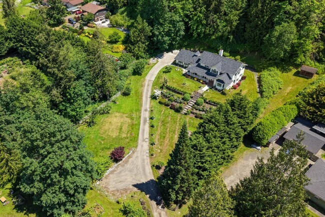 Foto del edificio - 24810 Big Valley Rd NE